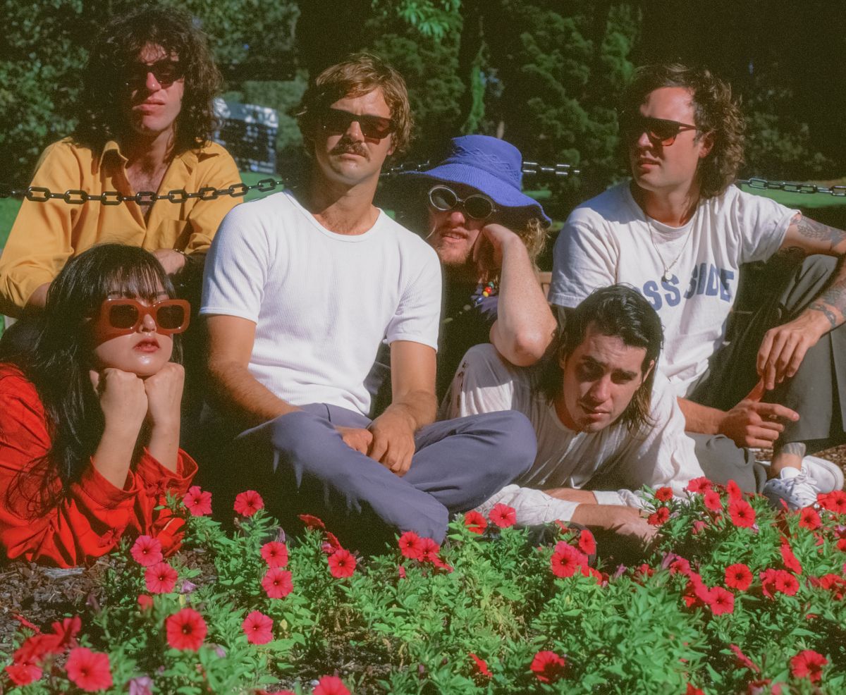 The Pinheads share new clip & single 'Rain Down', and announce their third studio album 'The Mirror'